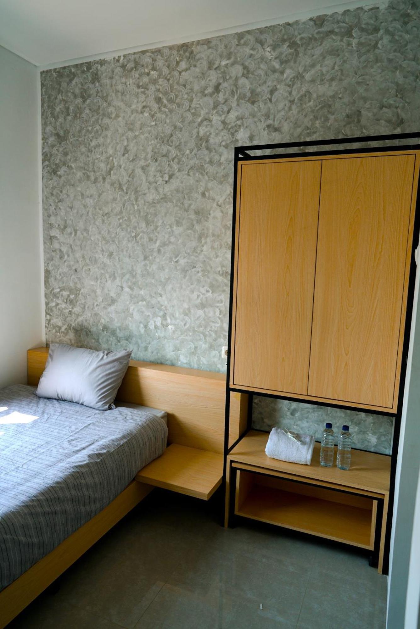 Arlita Guesthouse Cianjur Buitenkant foto