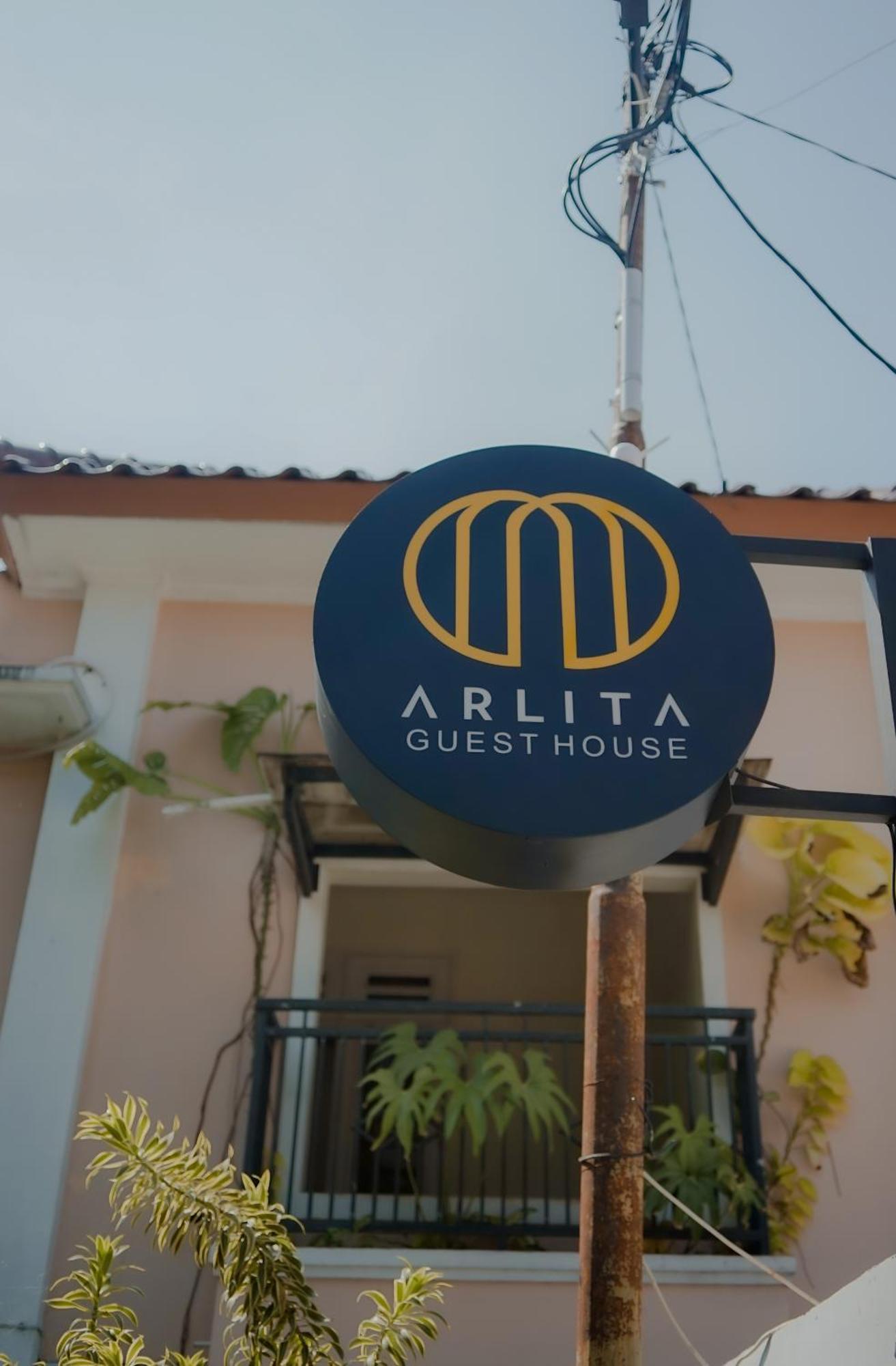 Arlita Guesthouse Cianjur Buitenkant foto