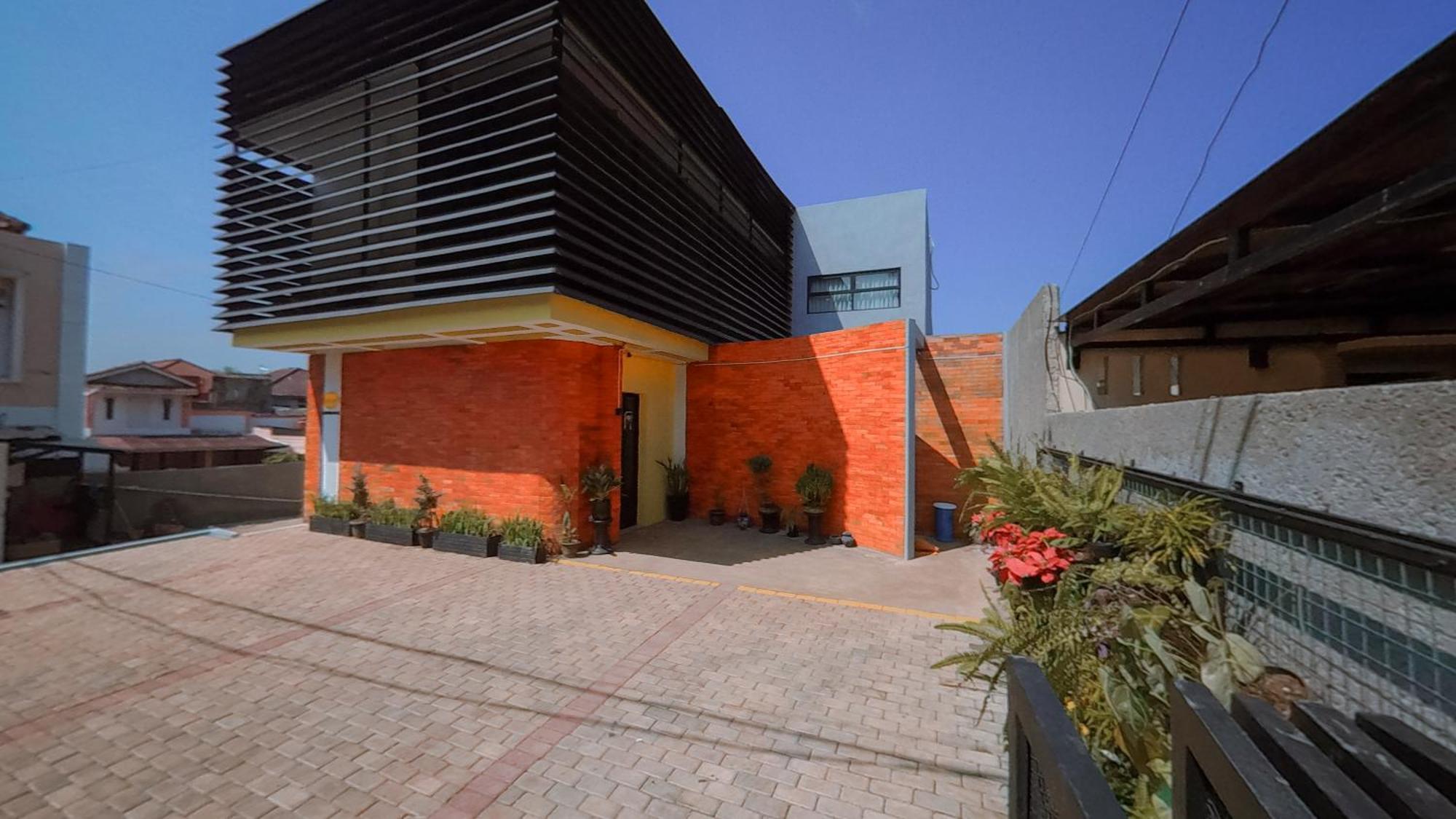 Arlita Guesthouse Cianjur Buitenkant foto