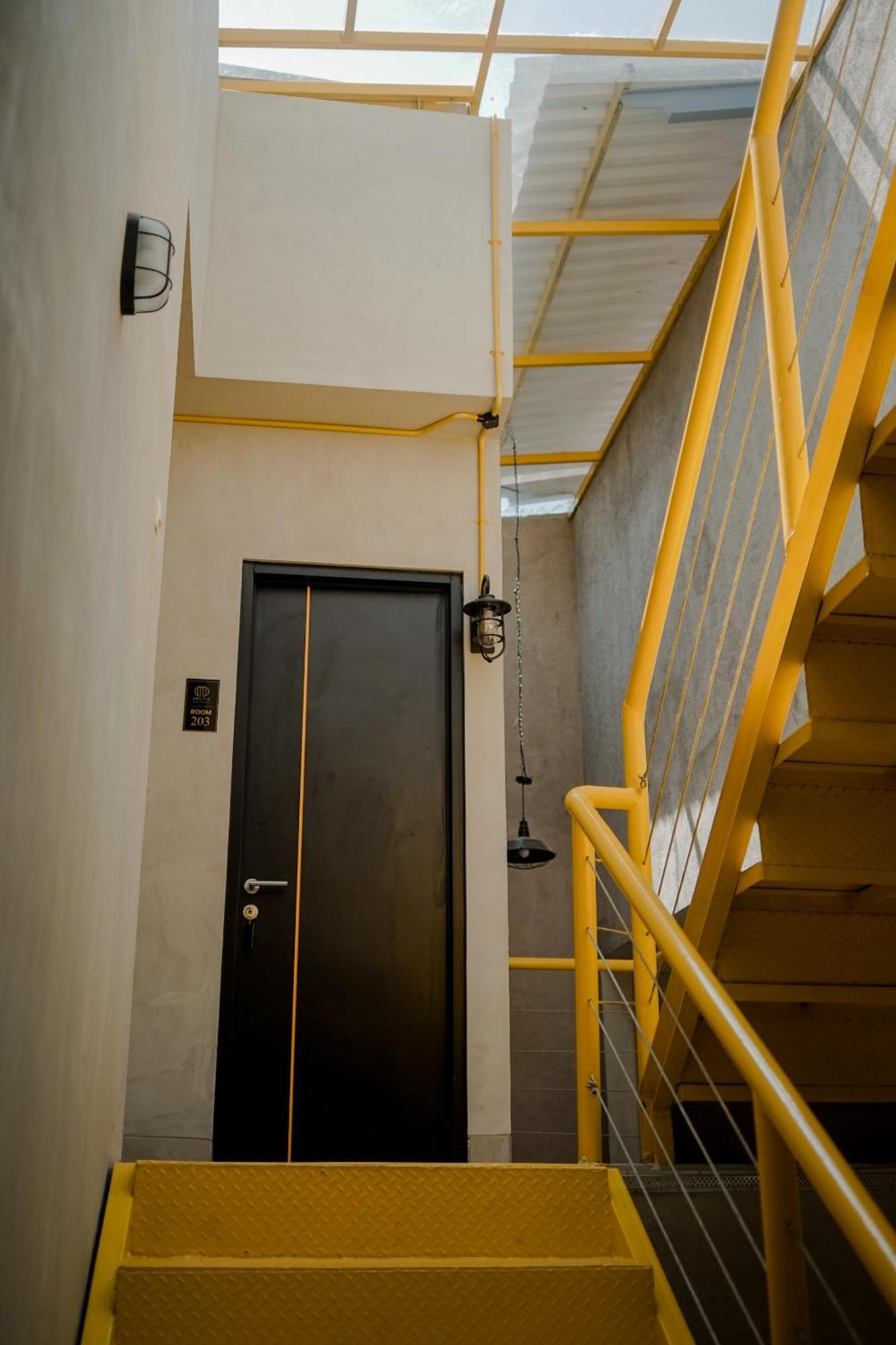 Arlita Guesthouse Cianjur Buitenkant foto