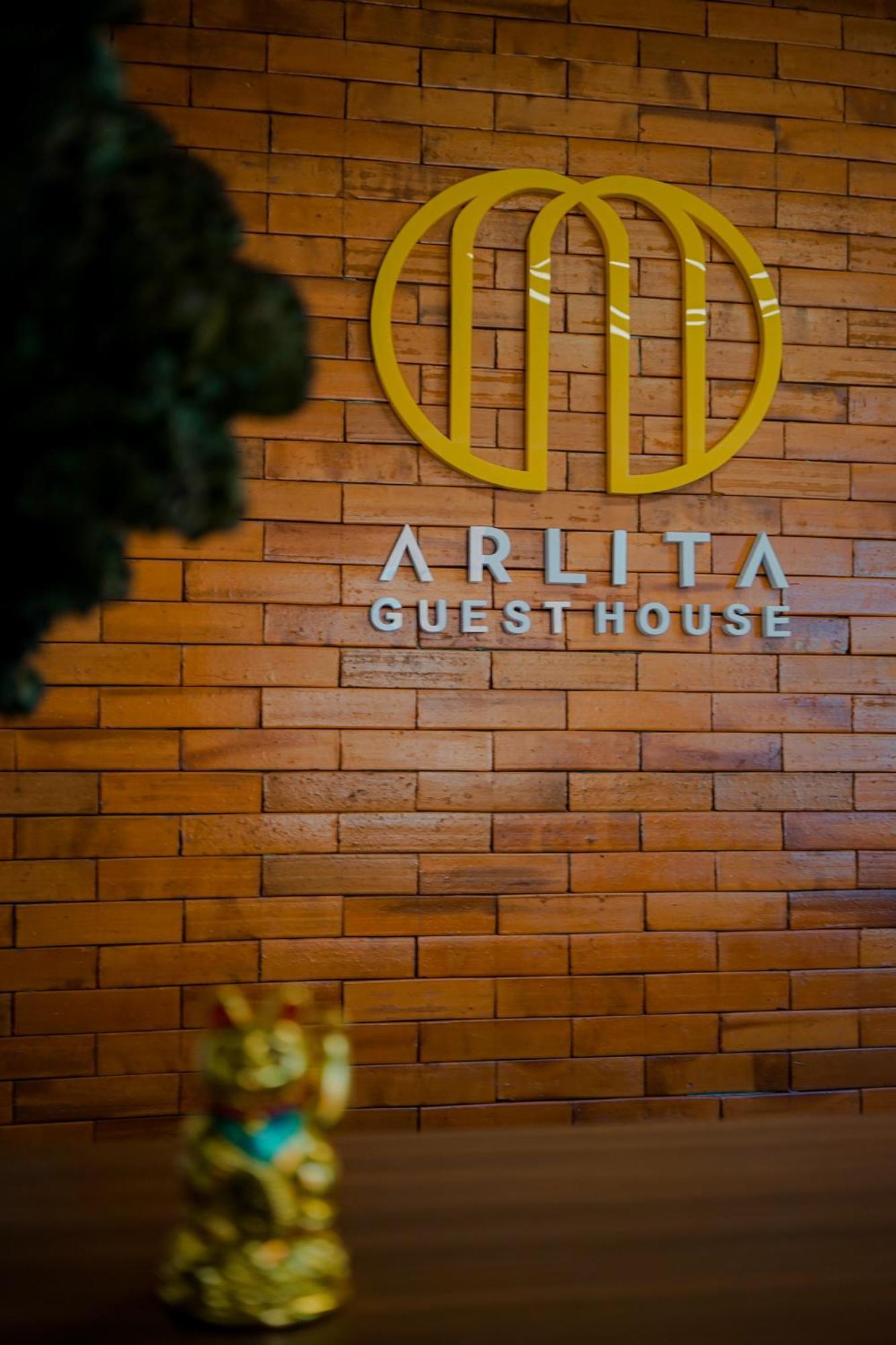 Arlita Guesthouse Cianjur Buitenkant foto