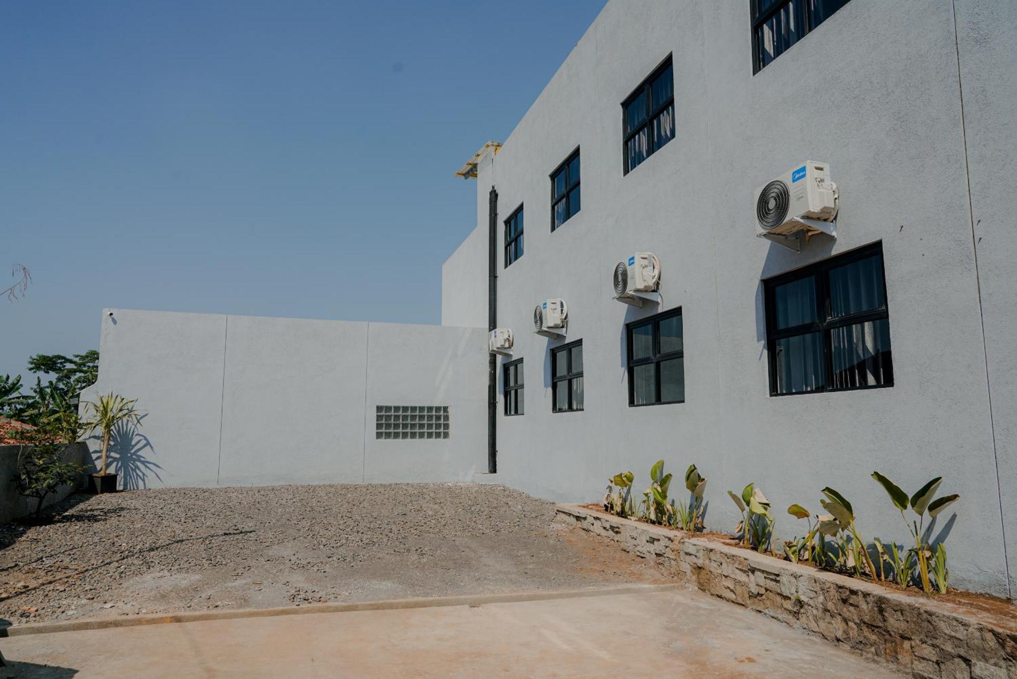 Arlita Guesthouse Cianjur Buitenkant foto